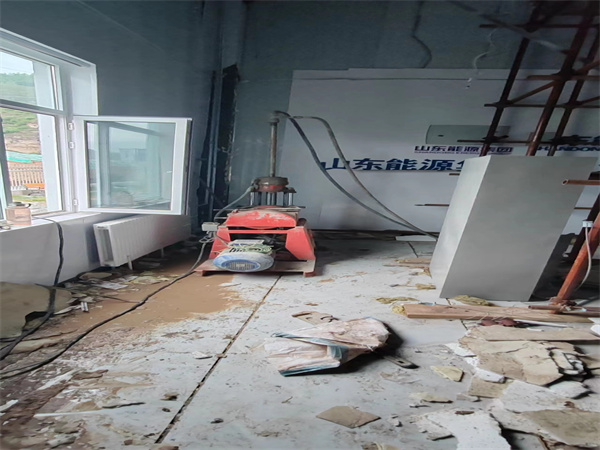 霍尔果斯地基基础下沉墙体裂缝加固注浆顶升施工